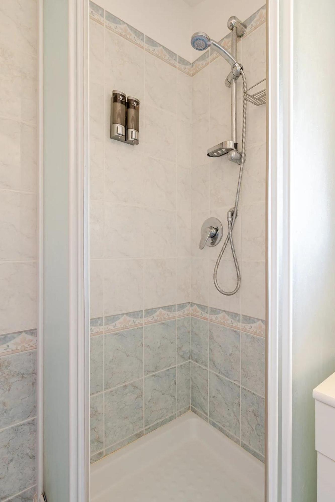 Garden Villa - Free Parking, Wi-Fi E Netflix Fiumicino Exterior foto